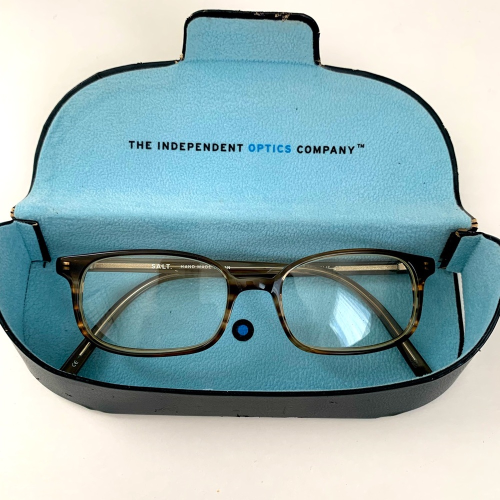 PRELOVED SALT. GLASSES CLIF